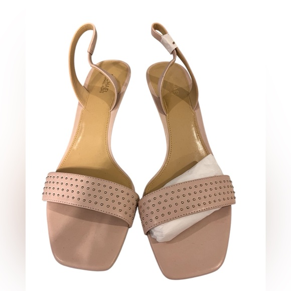 Shoes - MK Heal Sandals in light pink and small studs